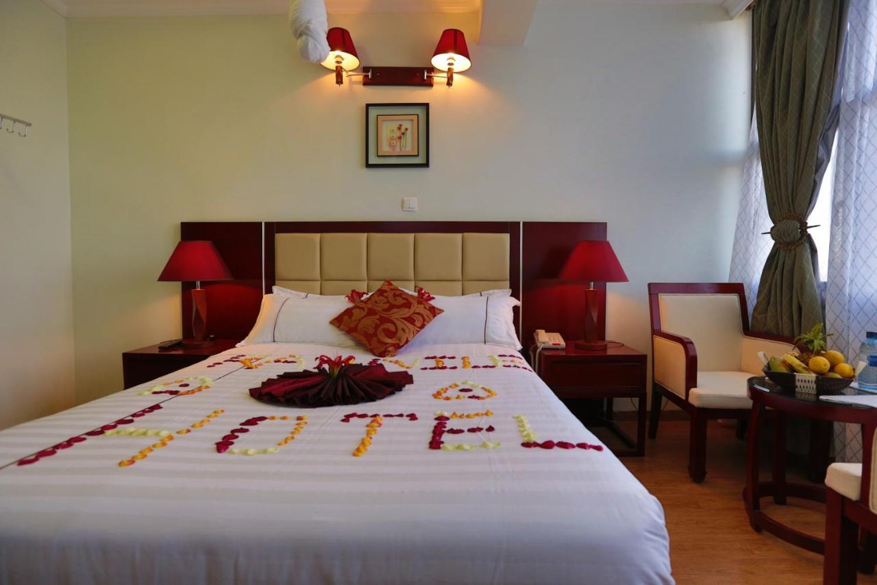 Rahnile Hotel Bahyr Dar Zewnętrze zdjęcie