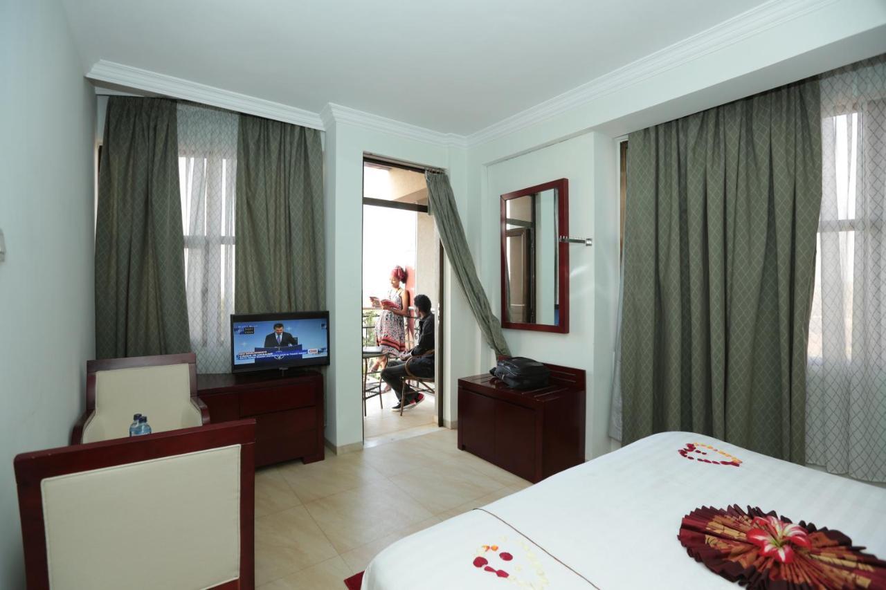 Rahnile Hotel Bahyr Dar Zewnętrze zdjęcie